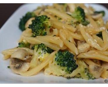 Pasta mit Broccoli-Pilz-Sauce