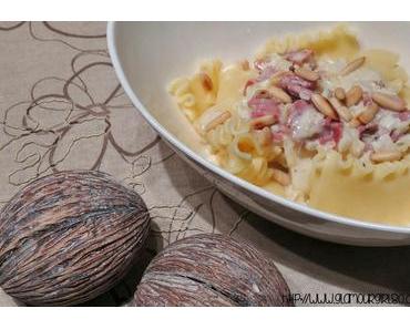 Pasta mit cremiger Gorgonzola-Soße