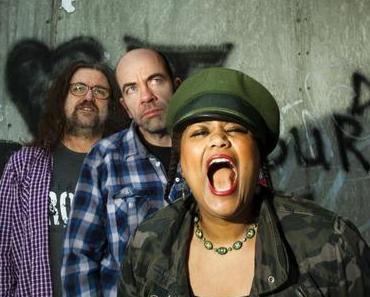 One Stranded American and two Flying Dutchmen: Tangled Eye