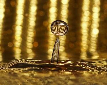 Ein Hoch auf unsere Politiker. Man reiche mir den Sekt