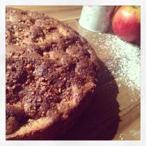 Saftiger Nuss-Apfelkuchen mit himmlischem Krokant