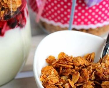 Homemade Vanilla-Granola - oder "Knuspermüsli selbst gemacht"