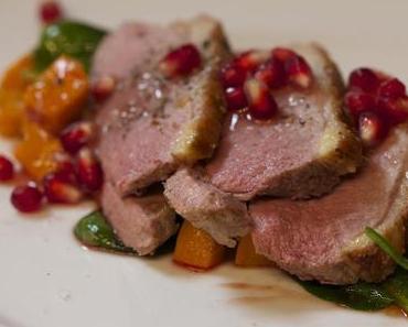 Entenbrust, scharfe Süßkartoffel, Babyspinat und Granatapfel