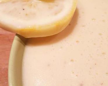 Weltbeste Spargelcremesuppe mit Zitrone und Muskatnuss