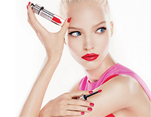 Hybrid-Lippenstifte: Dior Addict Fluid Sticks