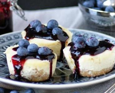 Frohe Ostern mit den aller-köstlichsten Zitronen-Cheesecake-Törtchen