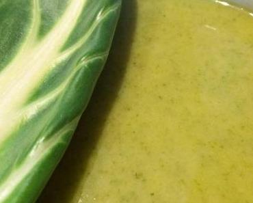Würzige Mangold-Sellerie-Suppe mit Kokosmilch