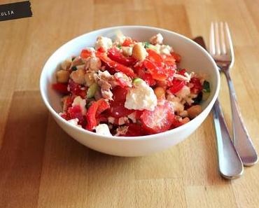 [Gastpost] Sommerlicher Kichererbsensalat mit Thunfisch, Tomaten und Petersilie