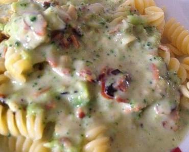 Fussili mit Brokkoli-Mandel Sauce