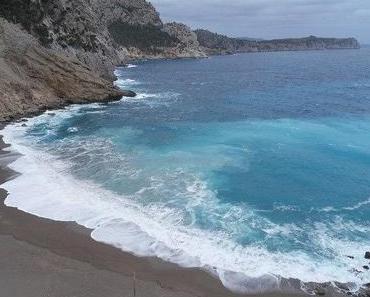 Coll Baix – Wanderung zur einsamen “Robinson Bucht”