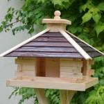 Neue Vogelhäuser im Holzdekoladen