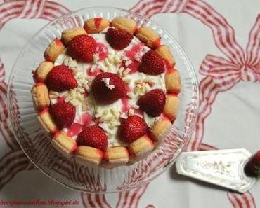 ich back's mir: Erdbeer-Tiramisu-Torte