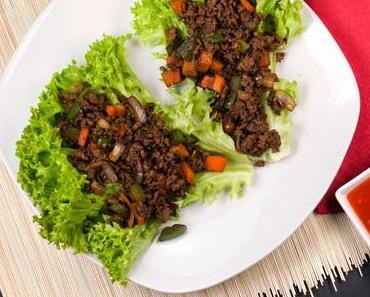 [Low Carb] Asiatisches Hackfleisch auf dem Salatblatt mit süß-saurer Soße