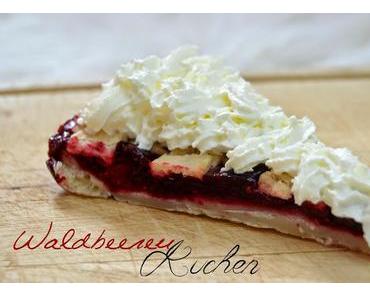Beeriger  Sommertraum oder Waldbeeren Kuchen