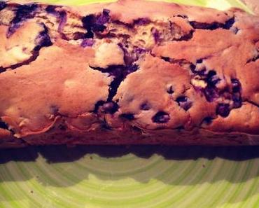 Blaubeer-Bananen-Kuchen mit Eierlikör