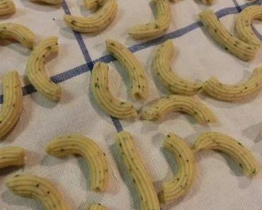 Dinkel-Kräuter-Nudeln