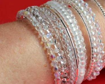 Perlenarmband/-spange oder wie nennt man das?