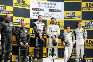 Corvette besiegt Camaro im Muscle-Car-Duell auf dem Slovakia Ring