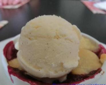 Vanille-Eis mit echter Vanille