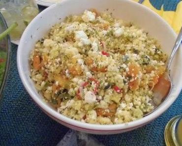 Chili-Couscous-Salat mit Kräuteraprikosen