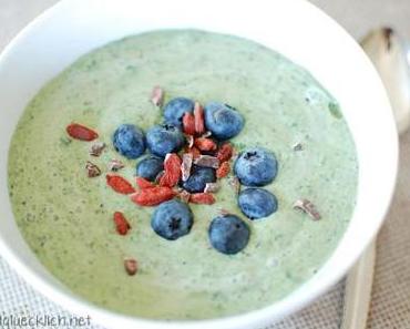 {Clean Eating} Blueberry-Smoothie Bowl