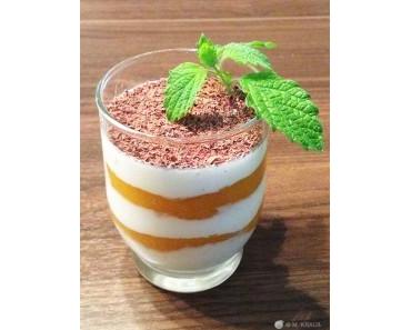 Limetten-Ricotta-Creme mit Aprikosenmark und Schokoladensplitter