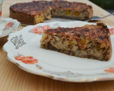 Balsamico-Zwiebel-Gemüsekuchen mit gelben Tomaten