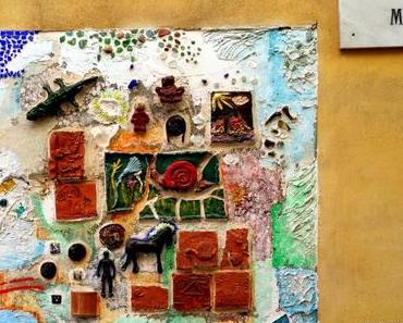 Collage mit kleinen Fundstücken für die Sammlung Arabesque