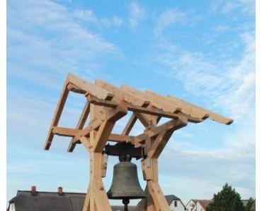 Eine neue Glocke für das Gemeindehaus in Neuendorf