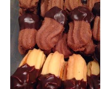 Kindheitserinnerungen zu Weihnachten und warum unsere Mutter meist Nachts gebacken hat