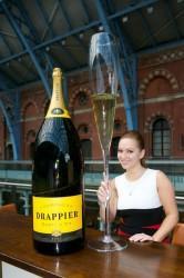 Melchisedek – Größte Champagner Flasche in London