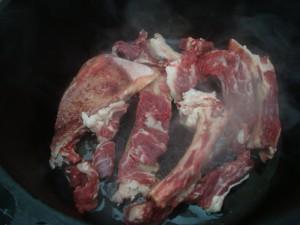 Hohe Rippe aus dem Dutch Oven – echt Billich