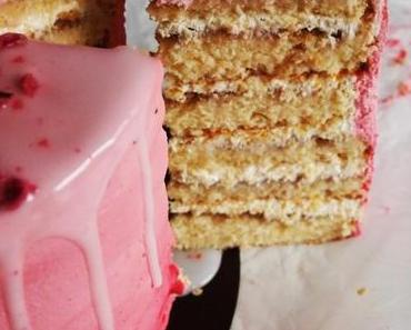 Tiramisu Layer Cake – Valentine Style