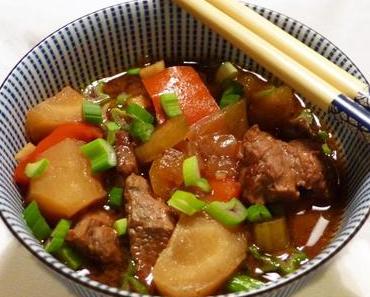 Asiatisch inspiriertes Rinderragout aus dem Slowcooker