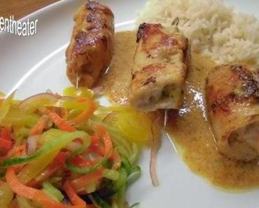 Putenröllchen mit Paprikasalat