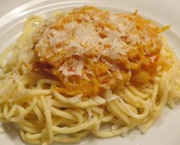 Spaghetti mit Kürbis-Speck-Sauce