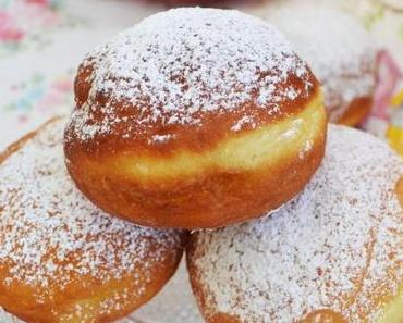 Runde Glücklichmacher! Krapfen mit Marillenmarmelade