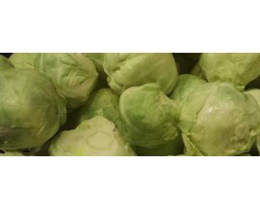 Rezept: Rosenkohl mit Zwiebeln & Walnüssen