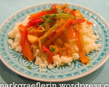 Couscous mit buntem Gemüse aus dem Wok