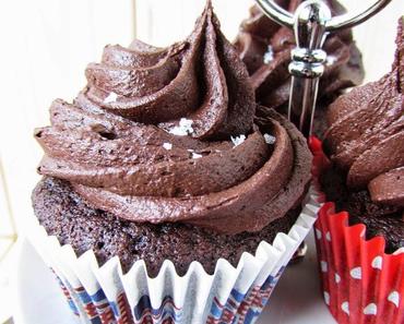 [Family Sunday] Death by Chocolate Cupcakes in der Sacher-Variante