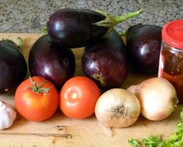 Auberginen in Tomatensoße - Betingen bil Salsa