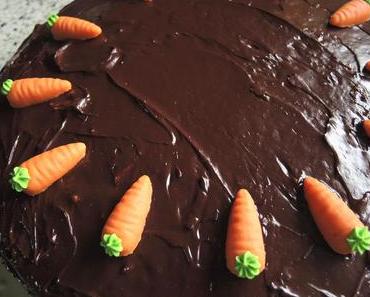 Möhrenkuchen mit Schokoladenglasur – low carb