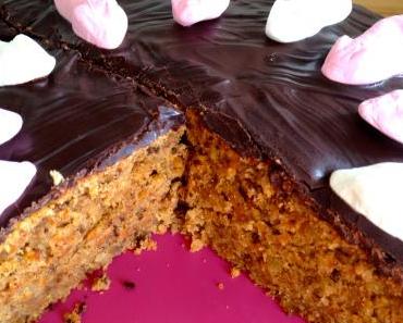 Saftiger Möhren-Bananen-Kuchen