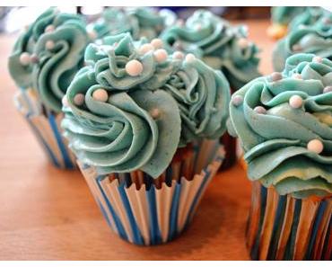 Vanille-Cupcakes mit Marshmellow-Topping
