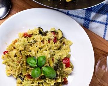 Avocado Pasta mit Grillgemüse