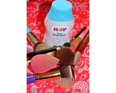 Nun geht es den Pinseln an die Borsten!