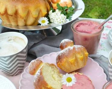 Frühstück auf Französisch! Brioches à tête mit Rhabarber-Curd