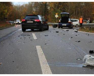 Autounfall  Steinfeld – Ein Toter bei Frontalkollision